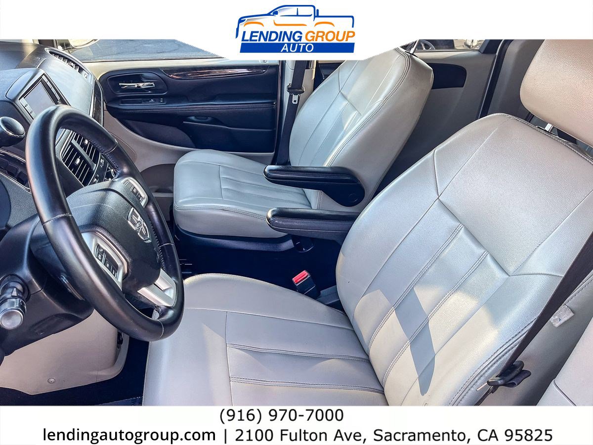 Used 2017 Dodge Grand Caravan SE w/ Power Window Group image 15