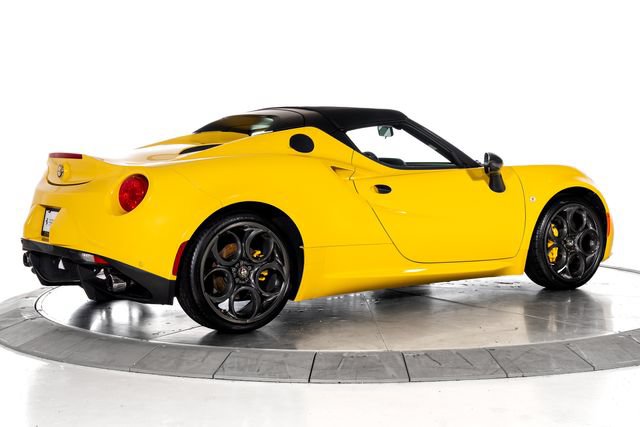 Used 2016 Alfa Romeo 4C Spider w/ Spider Track Package 4 RWD image 8