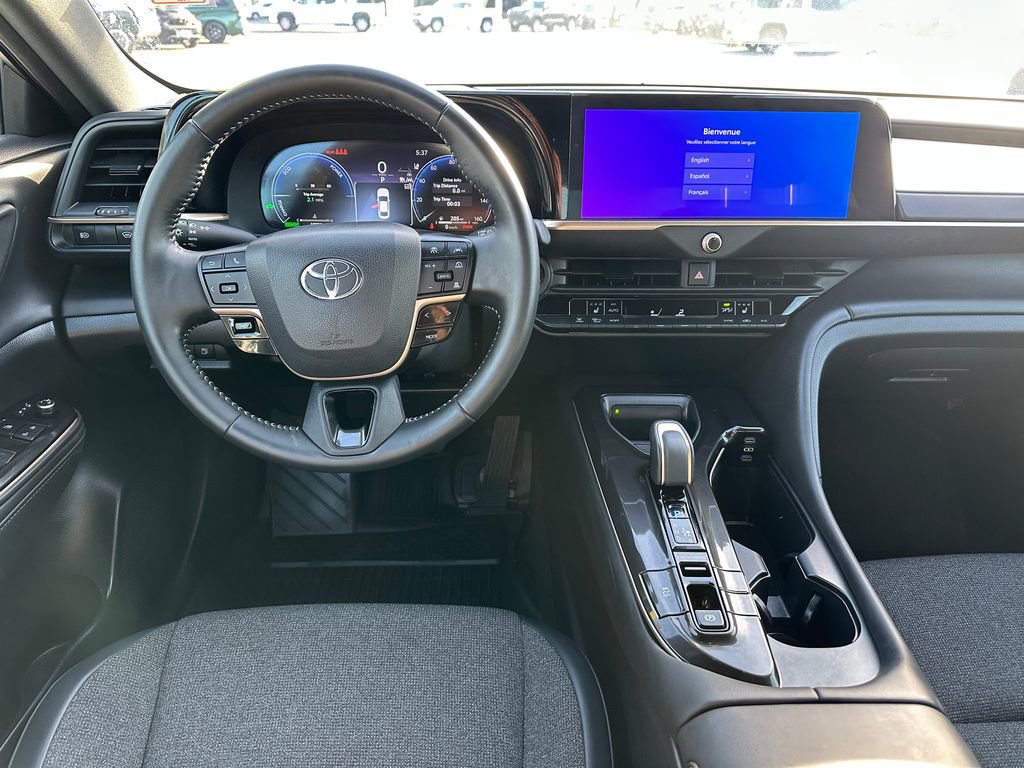 Used 2024 Toyota Crown XLE image 13