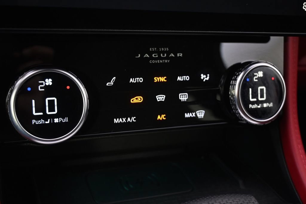 Used 2022 Jaguar F-PACE SVR AWD/4WD image 33