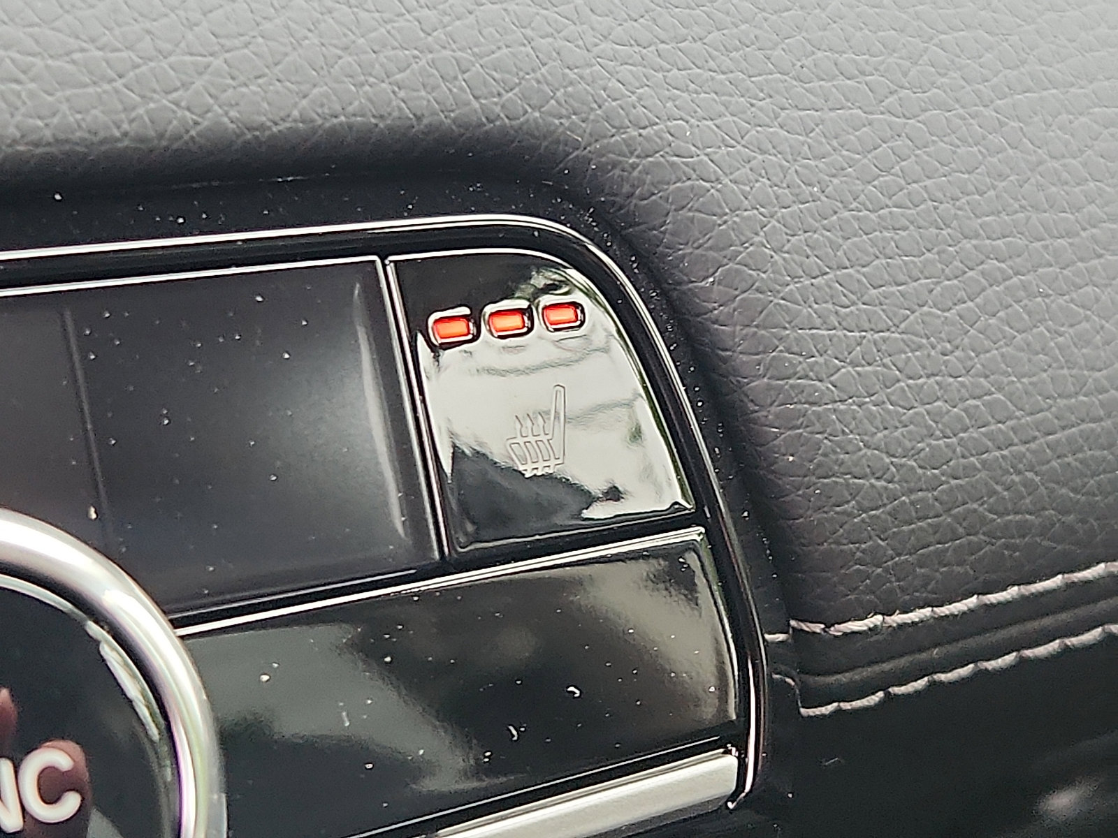 New 2025 Honda Pilot Touring image 16