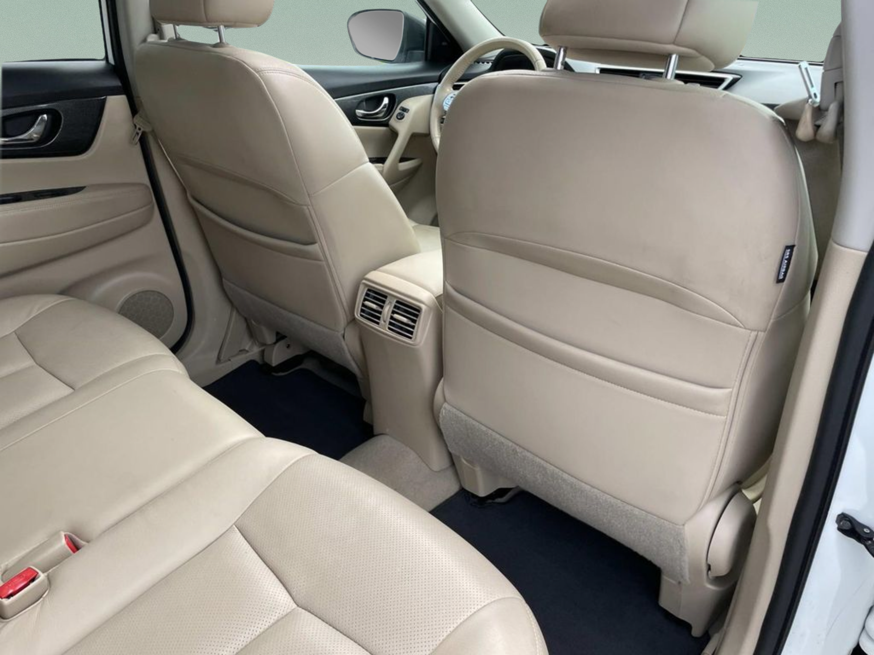 Used 2015 Nissan Rogue SL w/ SL Premium Package FWD image 15