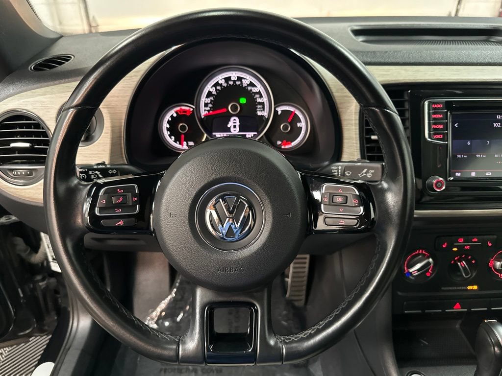 Used 2018 Volkswagen Beetle 2.0T Coast FWD image 14