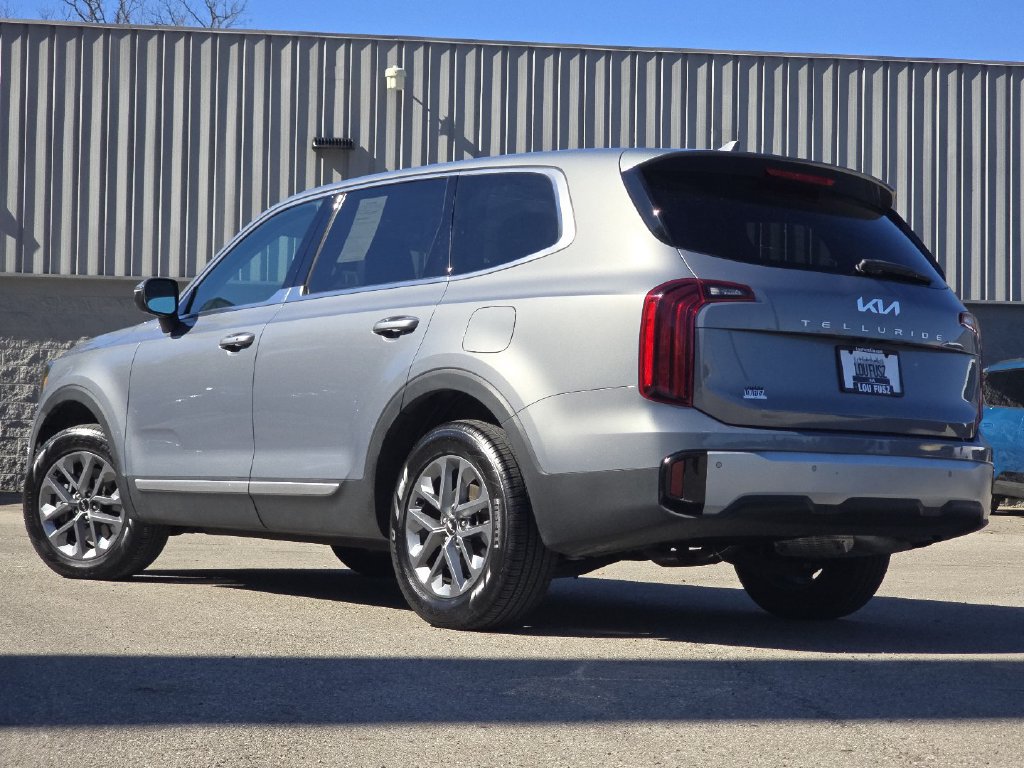 Used 2024 Kia Telluride LX FWD image 14