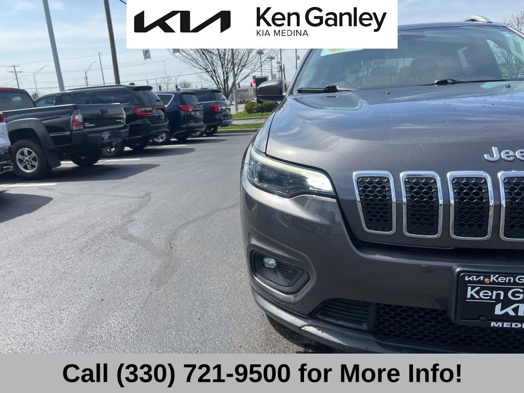 Used 2019 Jeep Cherokee Latitude Plus w/ Cold Weather Group image 17