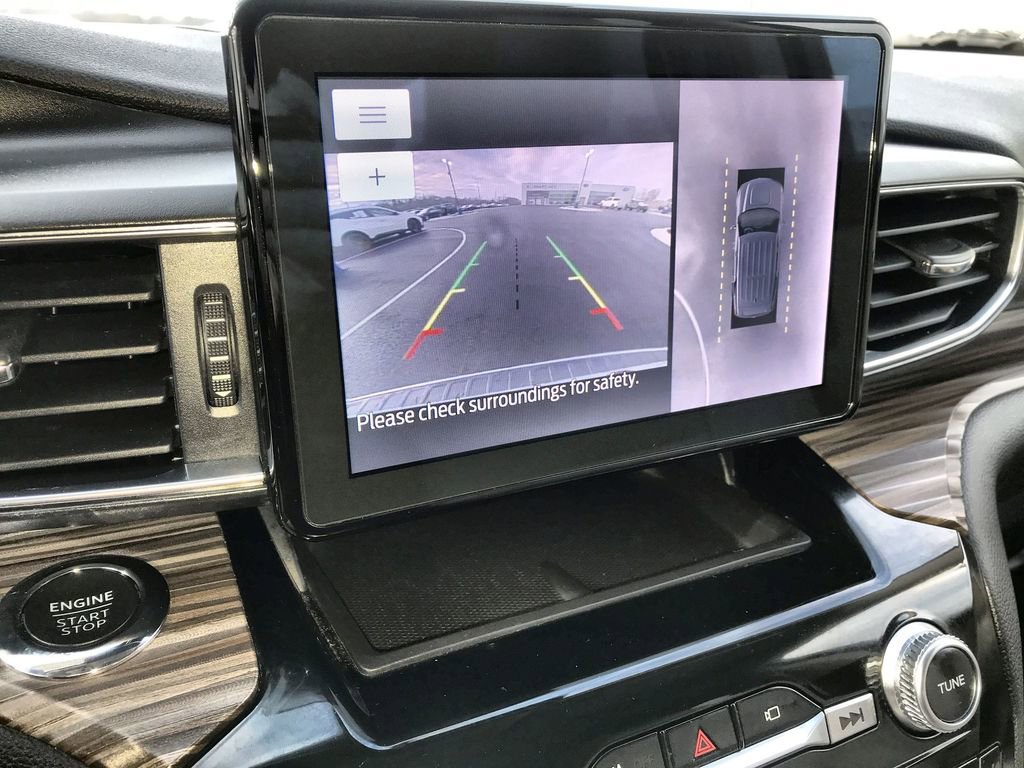 Used 2022 Ford Explorer Limited w/ Equipment Group 301A image 17