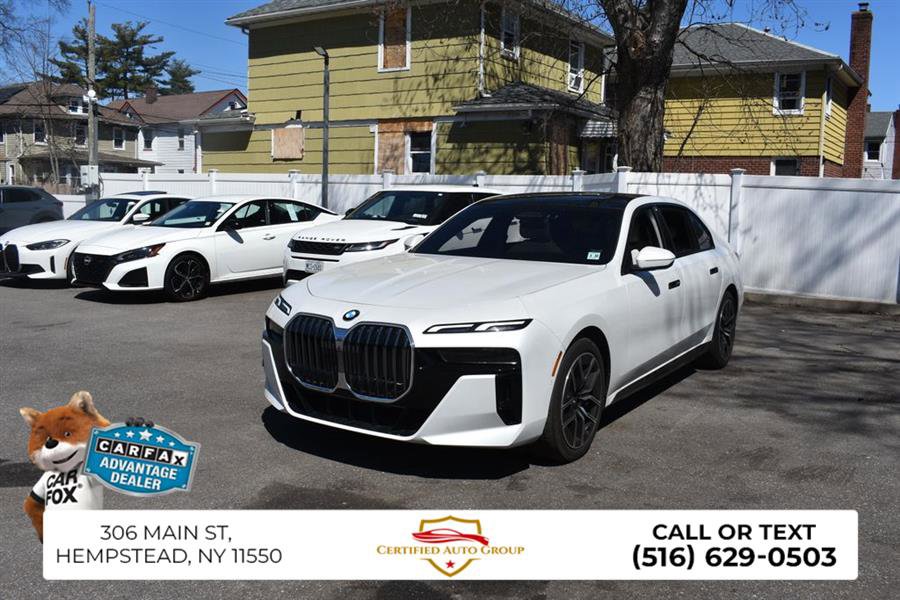 Used 2025 BMW 760i xDrive AWD/4WD image 3