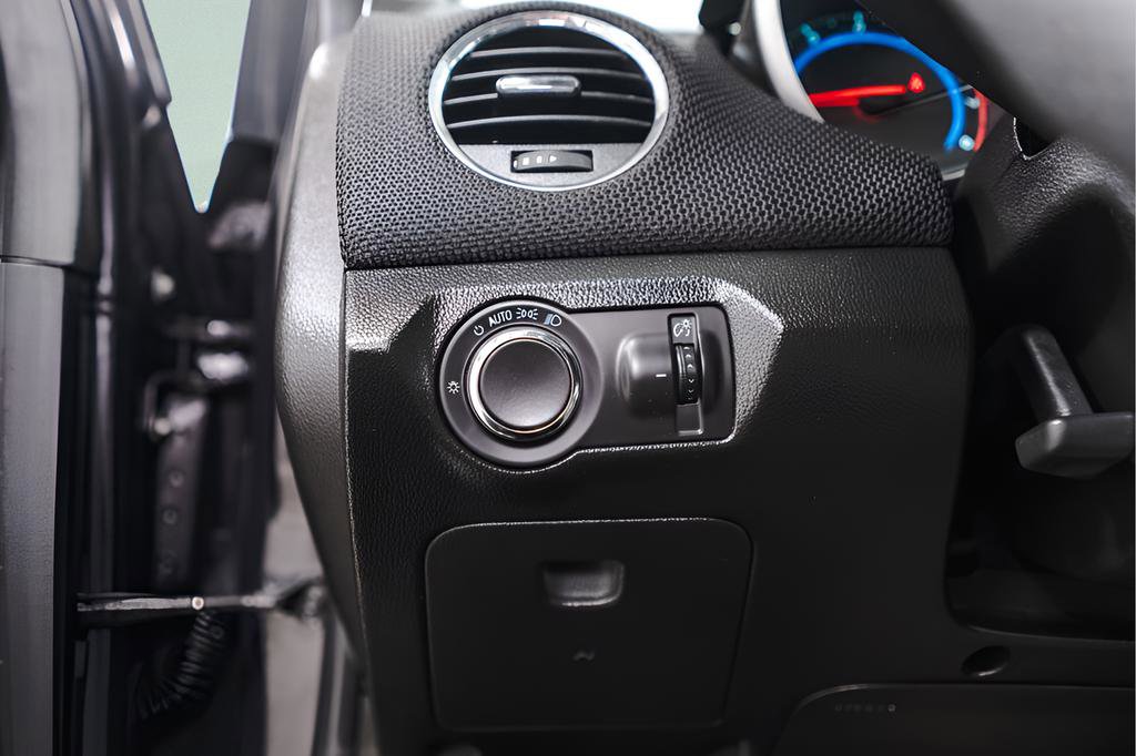 Used 2016 Chevrolet Cruze LT image 20