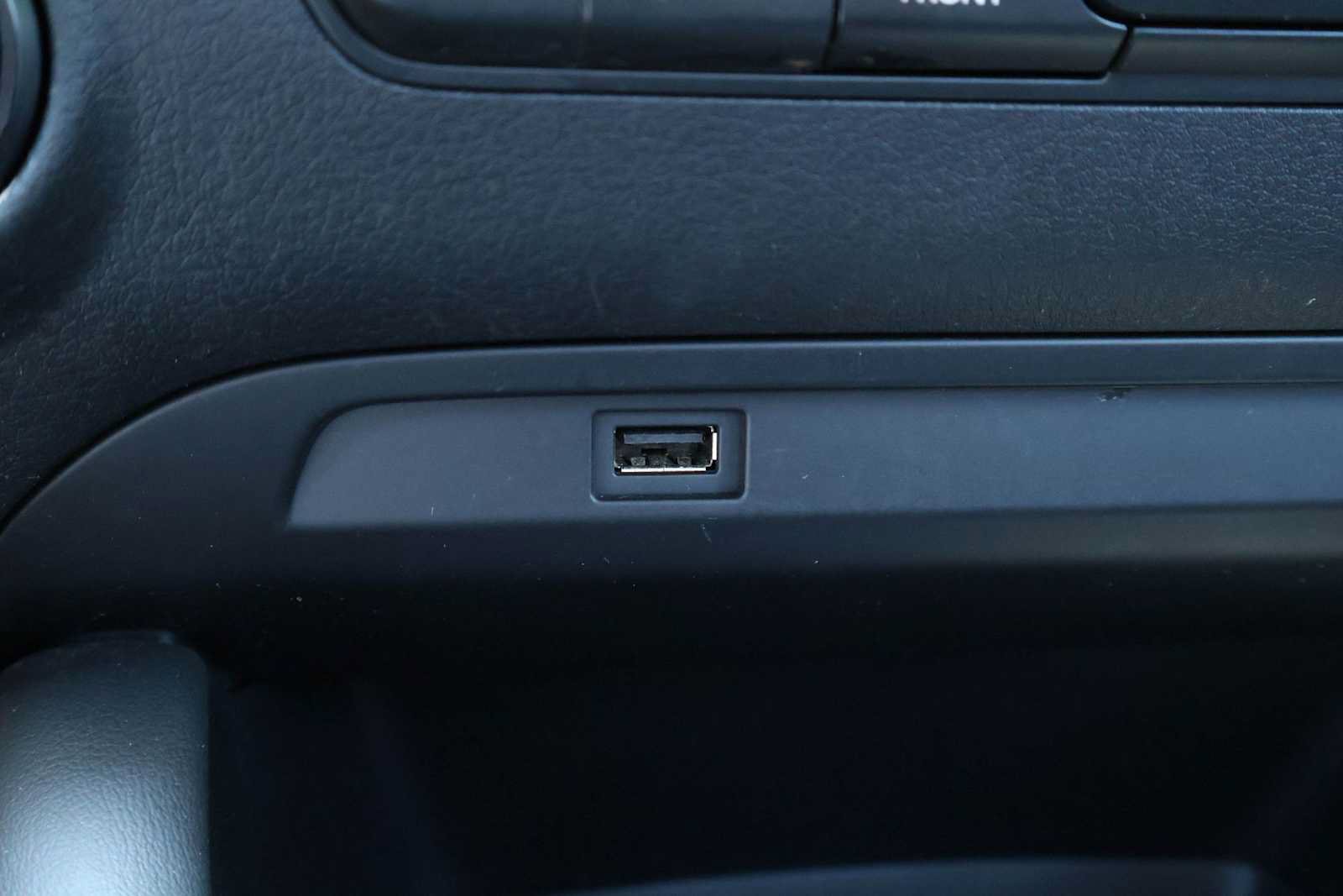Used 2019 MAZDA MAZDA3 Sedan FWD image 28