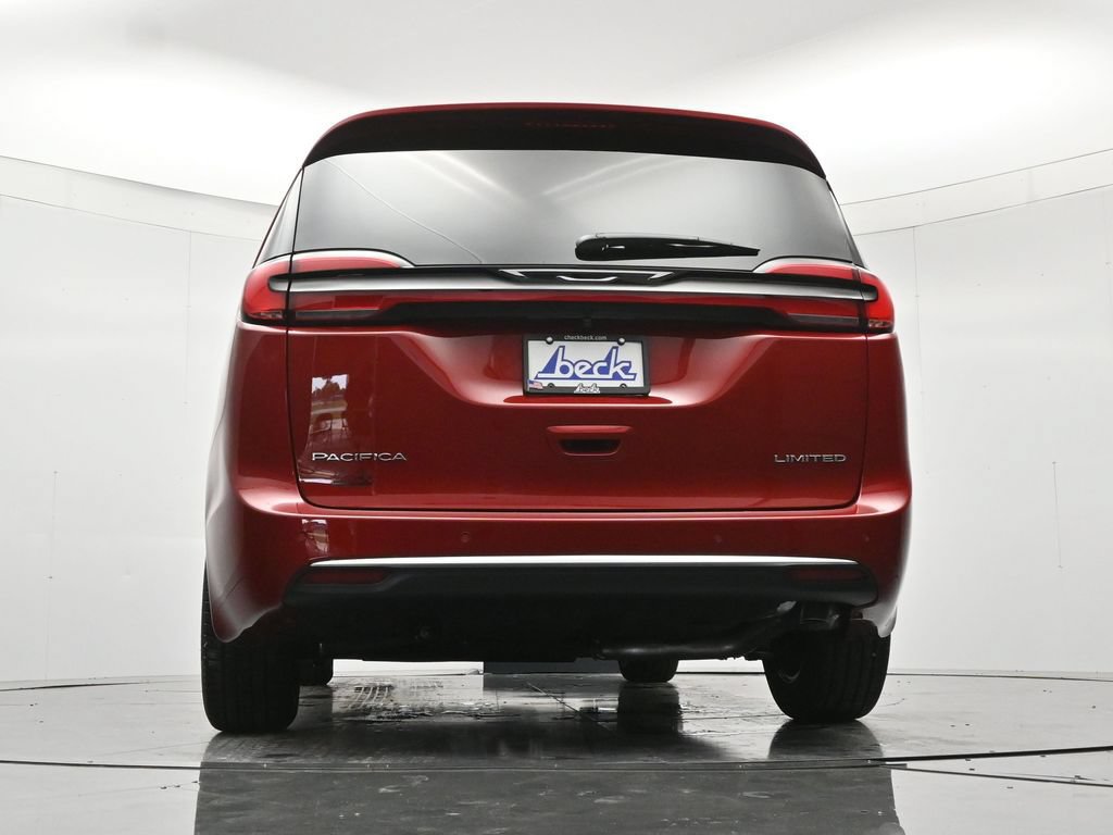 New 2027 Chrysler Pacifica Limited w/ Family Tech Group FWD image 44