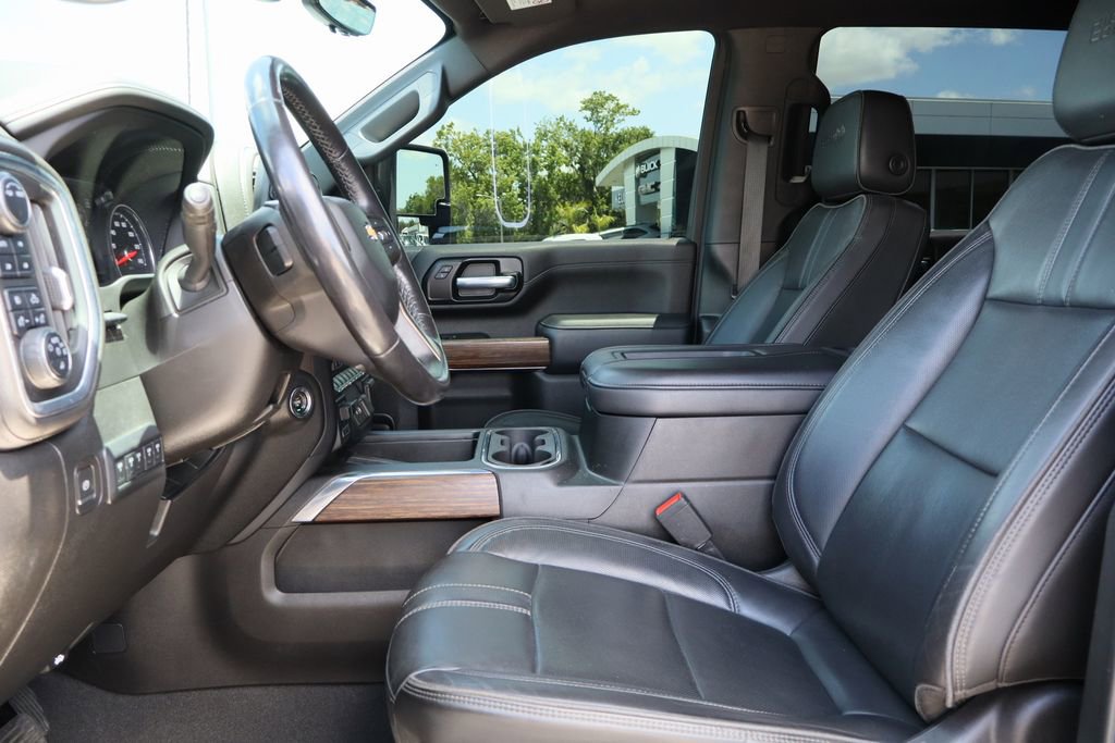 Used 2022 Chevrolet Silverado 3500 High Country w/ Technology Package AWD/4WD image 22