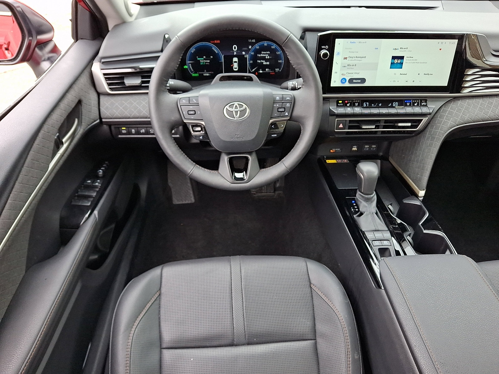 Used 2025 Toyota Camry XLE w/ Premium Plus Package AWD/4WD image 12