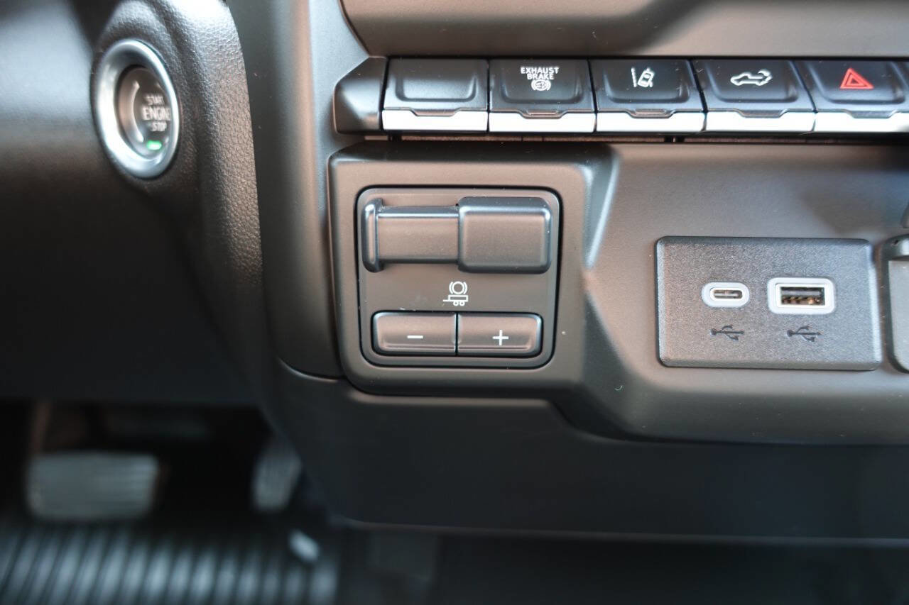 Used 2024 GMC Sierra 2500 Pro AWD/4WD image 46