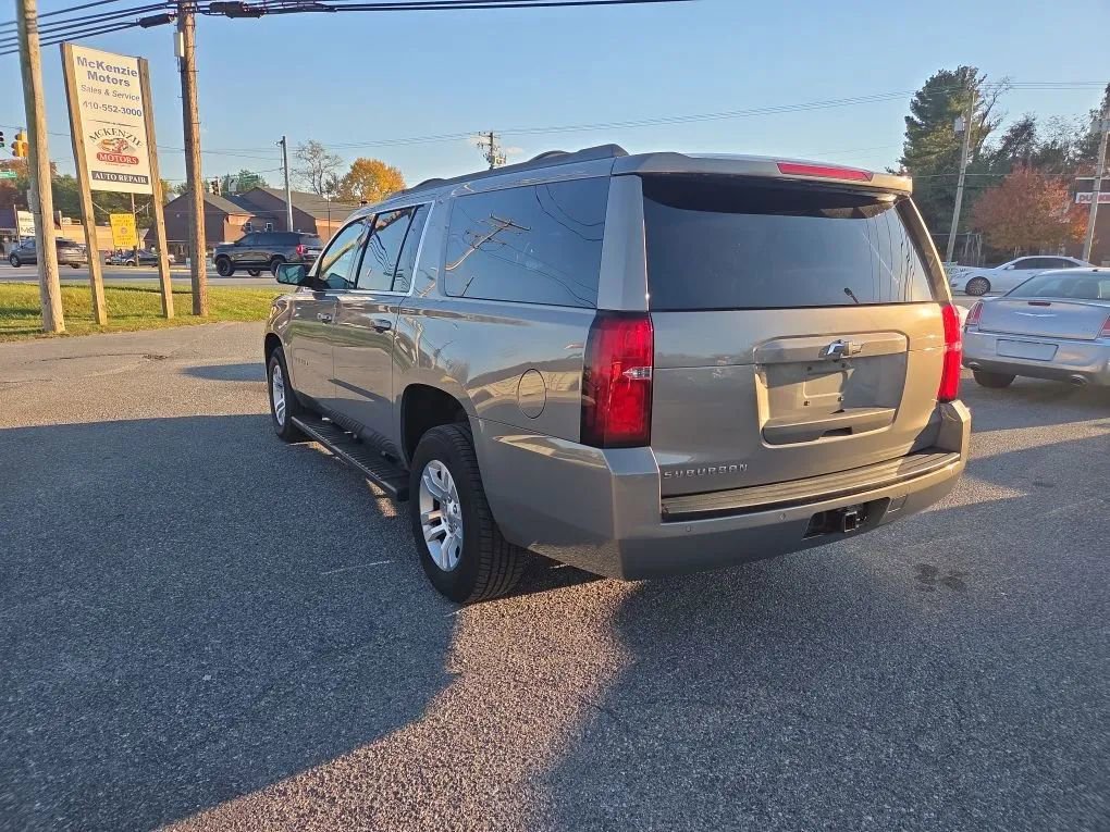 Used 2017 Chevrolet Suburban LS w/ Enhanced Driver Alert Package image 7