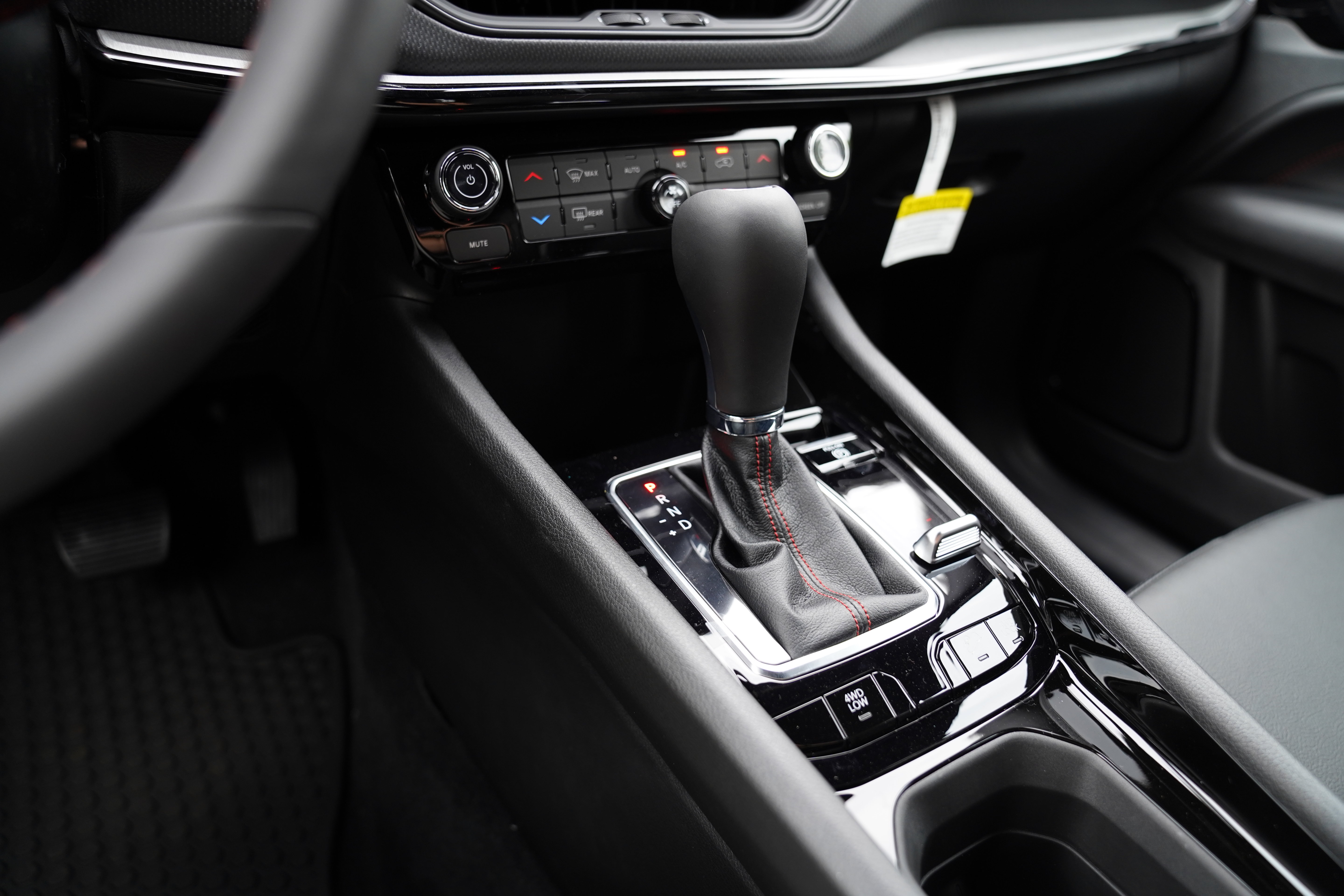 New 2026 Jeep Compass Trailhawk AWD/4WD image 26