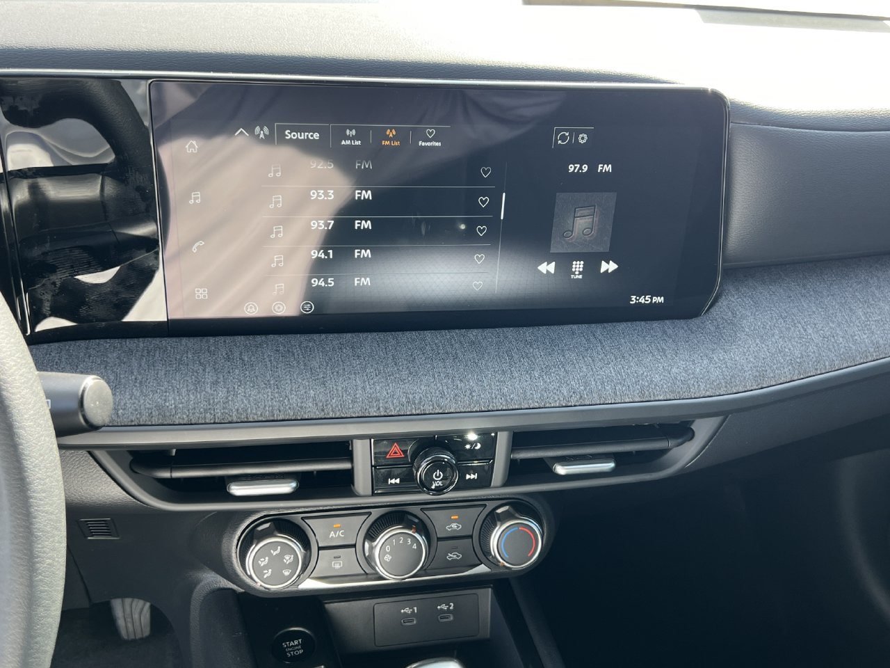 New 2027 Nissan Kicks S FWD image 9