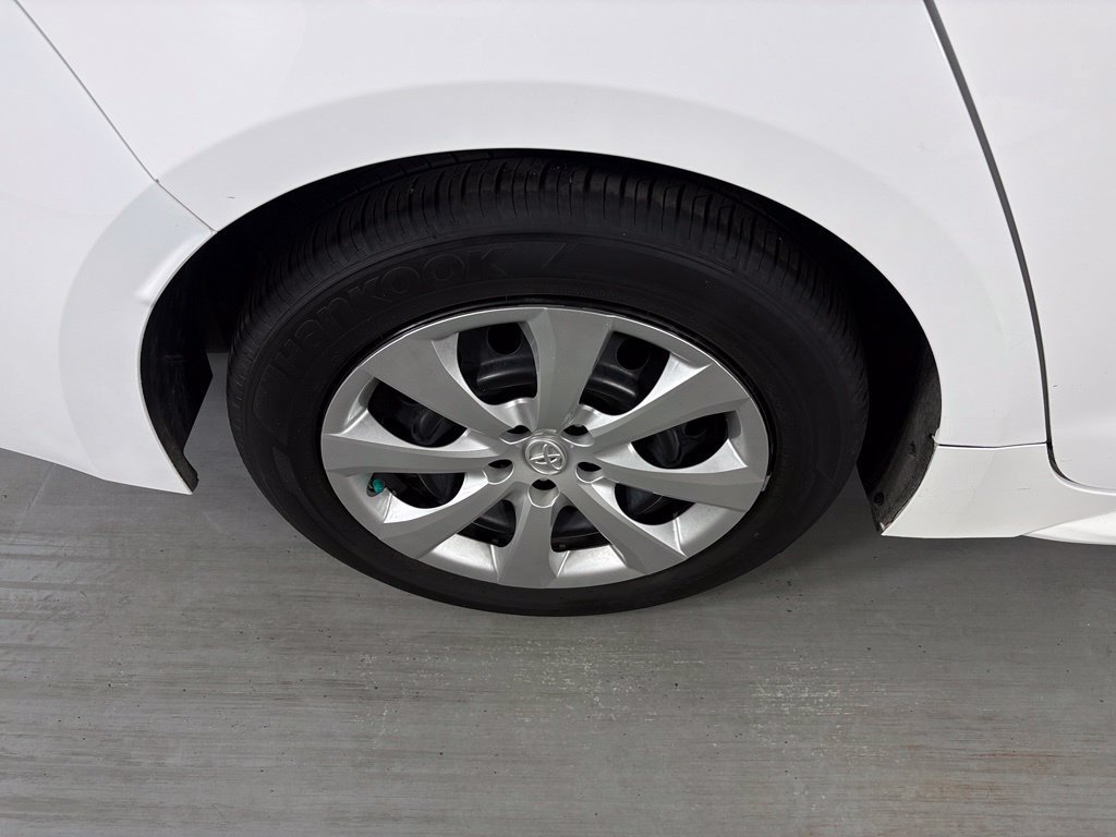 Used 2025 Toyota Corolla LE FWD image 11