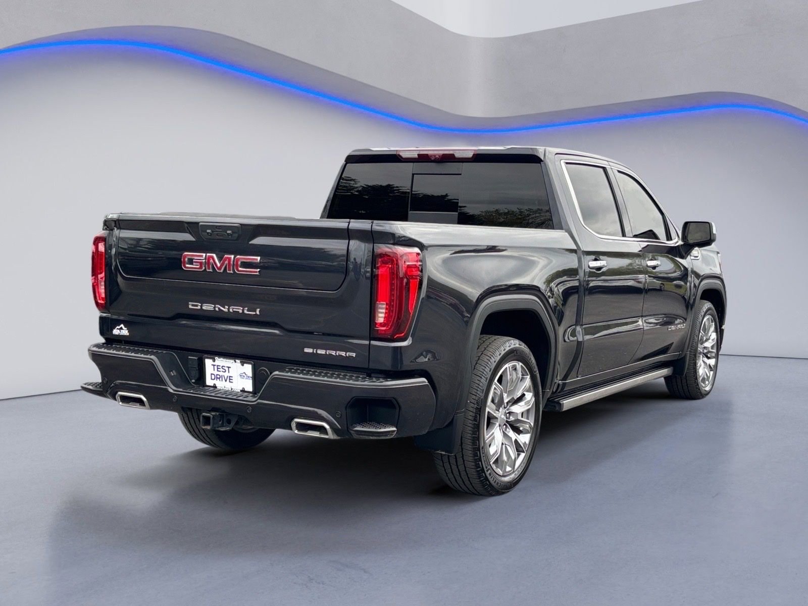 Used 2024 GMC Sierra 1500 Denali AWD/4WD image 12