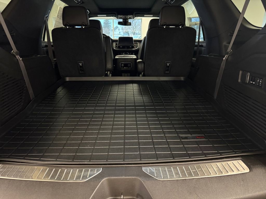 Used 2021 Chevrolet Tahoe RST w/ Luxury Package image 21