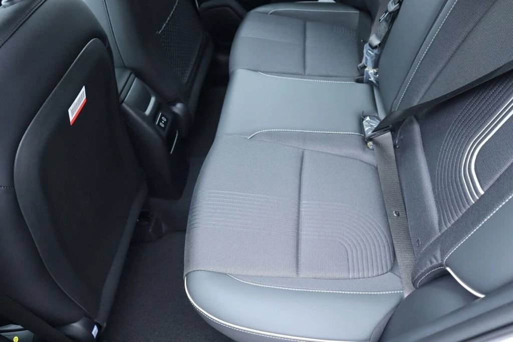 New 2026 Hyundai Venue SEL FWD image 14