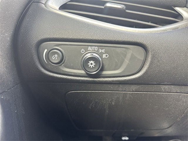 Used 2022 Chevrolet Malibu LS image 18