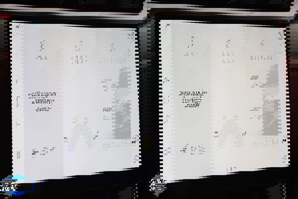 Used 2024 Jaguar XF R-Dynamic SE image 36