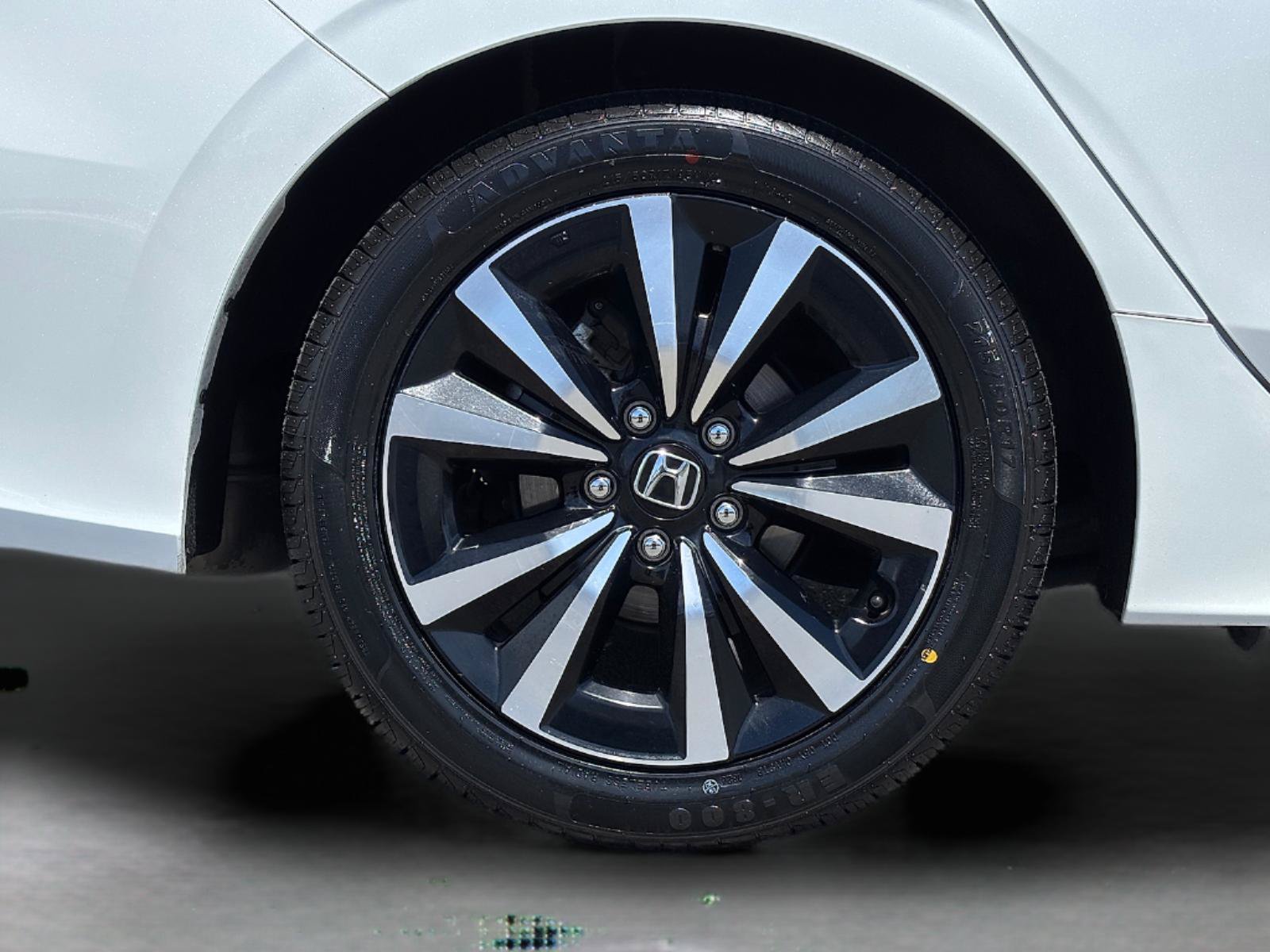 Certified 2023 Honda Civic EX-L image 9