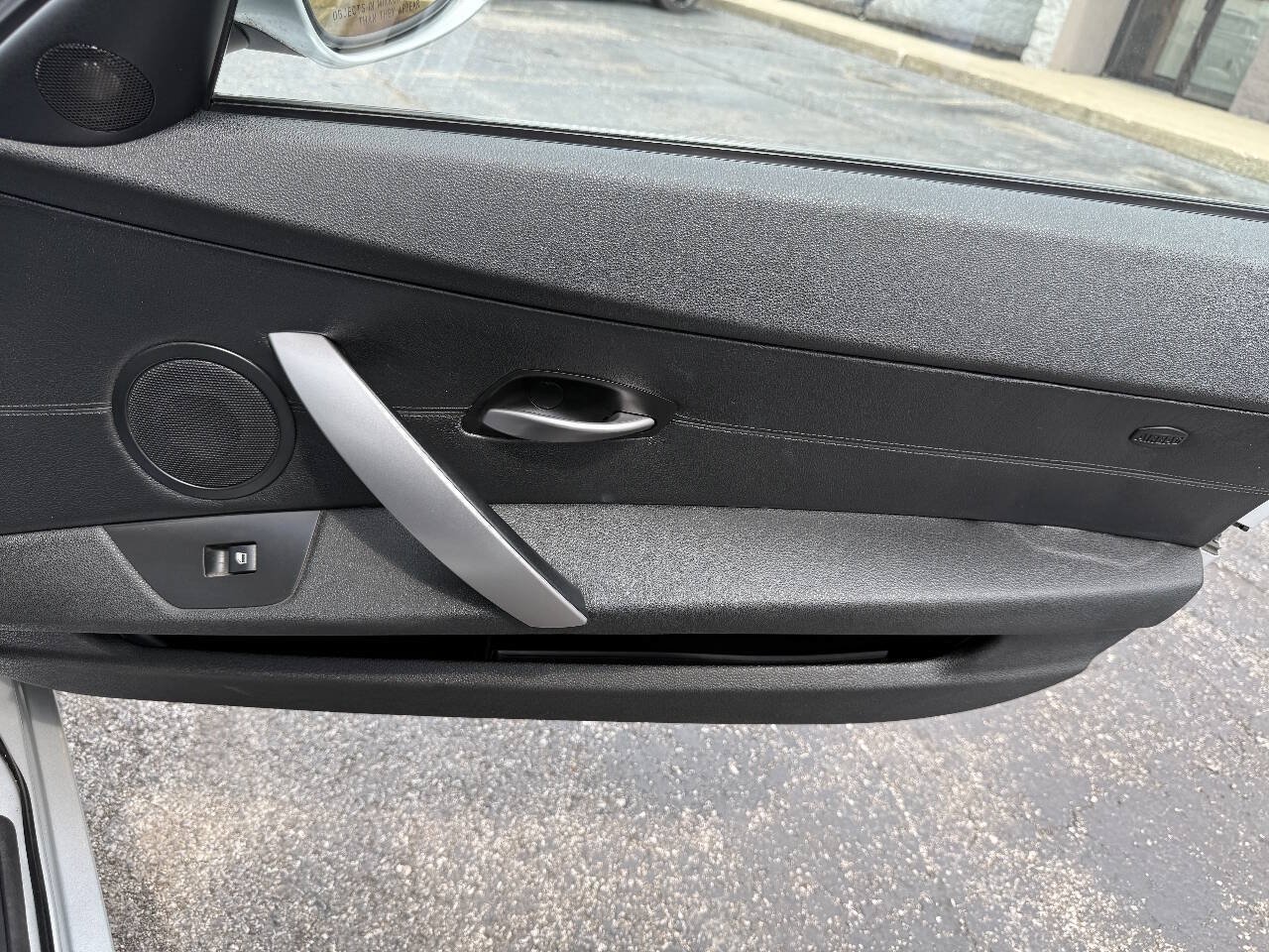 Used 2006 BMW Z4 3.0i RWD image 18