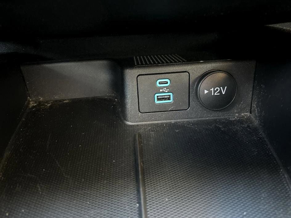 Used 2022 Ford Escape SEL image 21