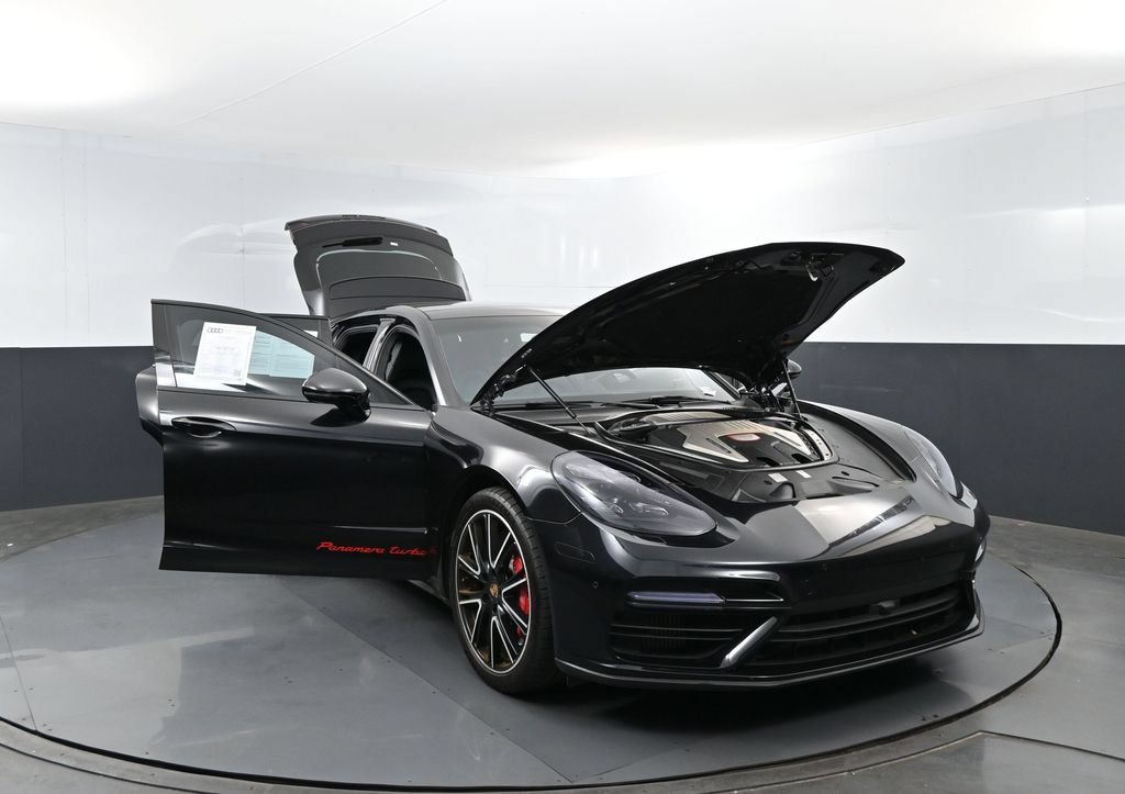 Used 2018 Porsche Panamera Turbo Sport Turismo AWD/4WD image 31