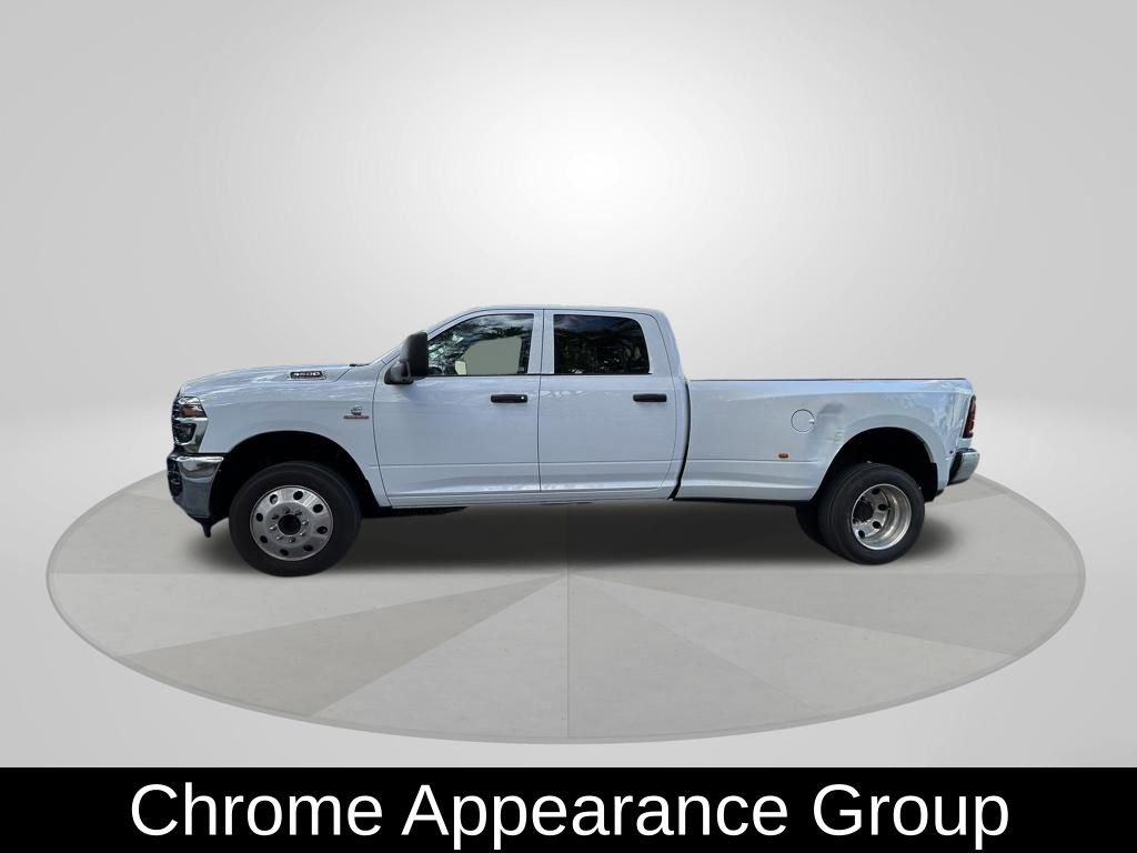 Used 2026 RAM 3500 Tradesman w/ Chrome Appearance Group image 4