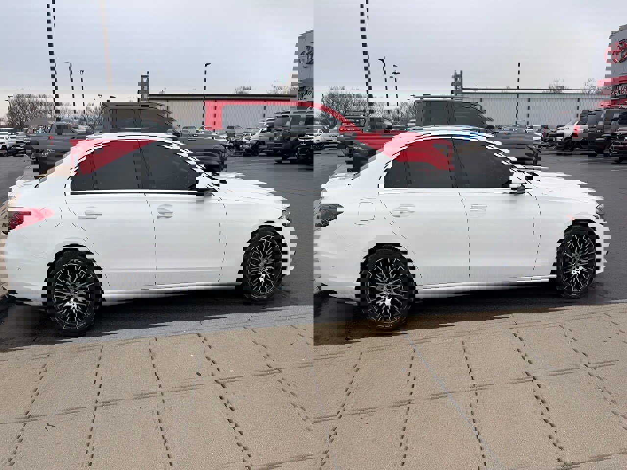 Used 2023 Mercedes-Benz C 300 4MATIC Sedan image 8