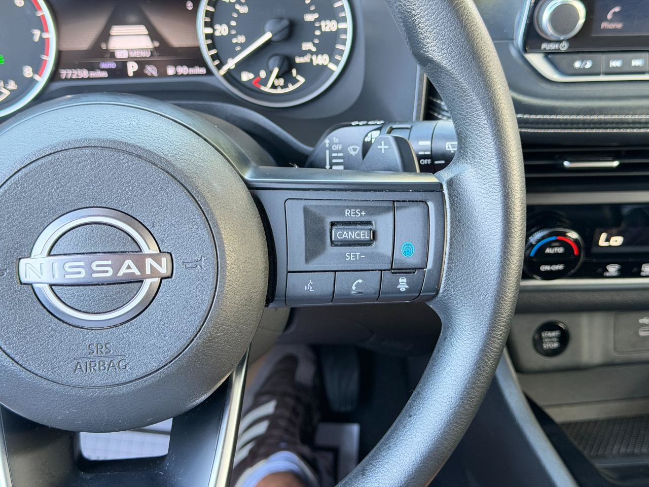 Used 2024 Nissan Rogue SV AWD/4WD image 59