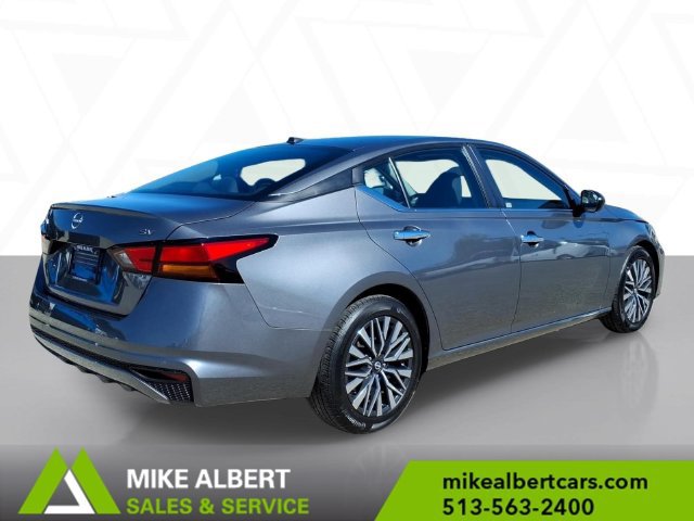 Used 2024 Nissan Altima 2.5 SV FWD image 7