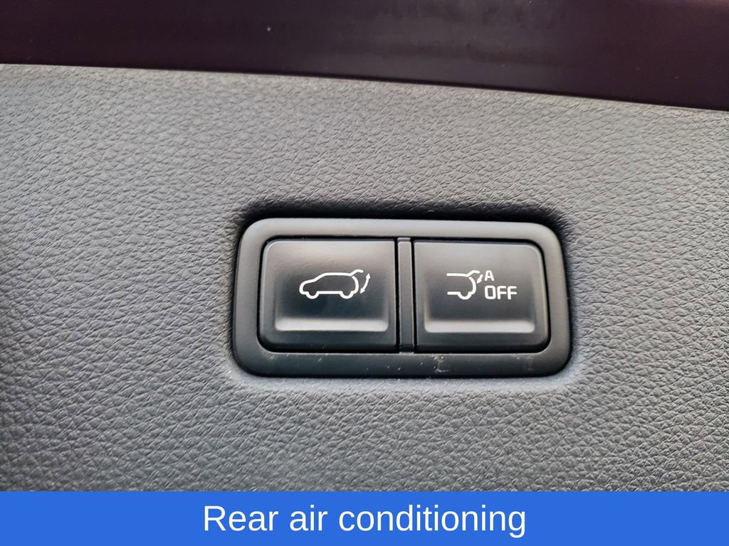 Used 2022 Kia Carnival SX image 9