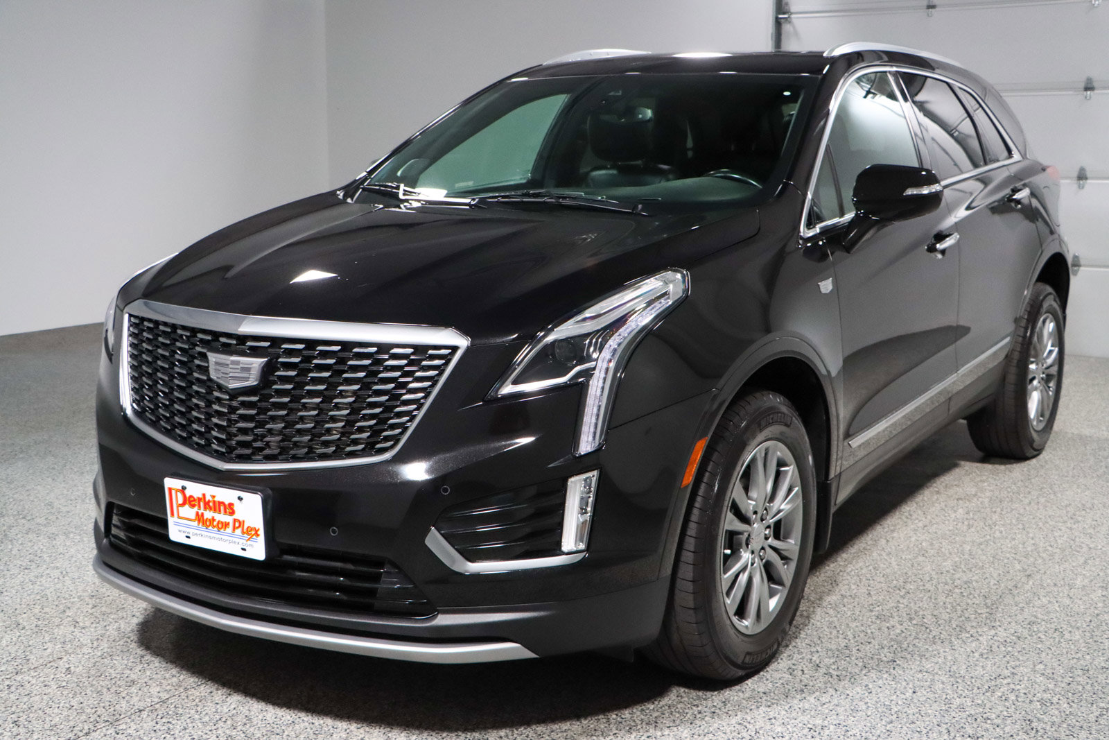 Used 2022 Cadillac XT5 Premium Luxury w/ LPO, Floor Liner Package image 33