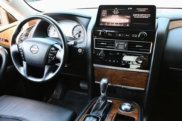 Used 2022 Nissan Armada SL w/ Captain's Chairs Package AWD/4WD image 2