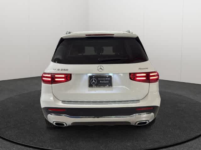 New 2026 Mercedes-Benz GLB 250 4MATIC image 5