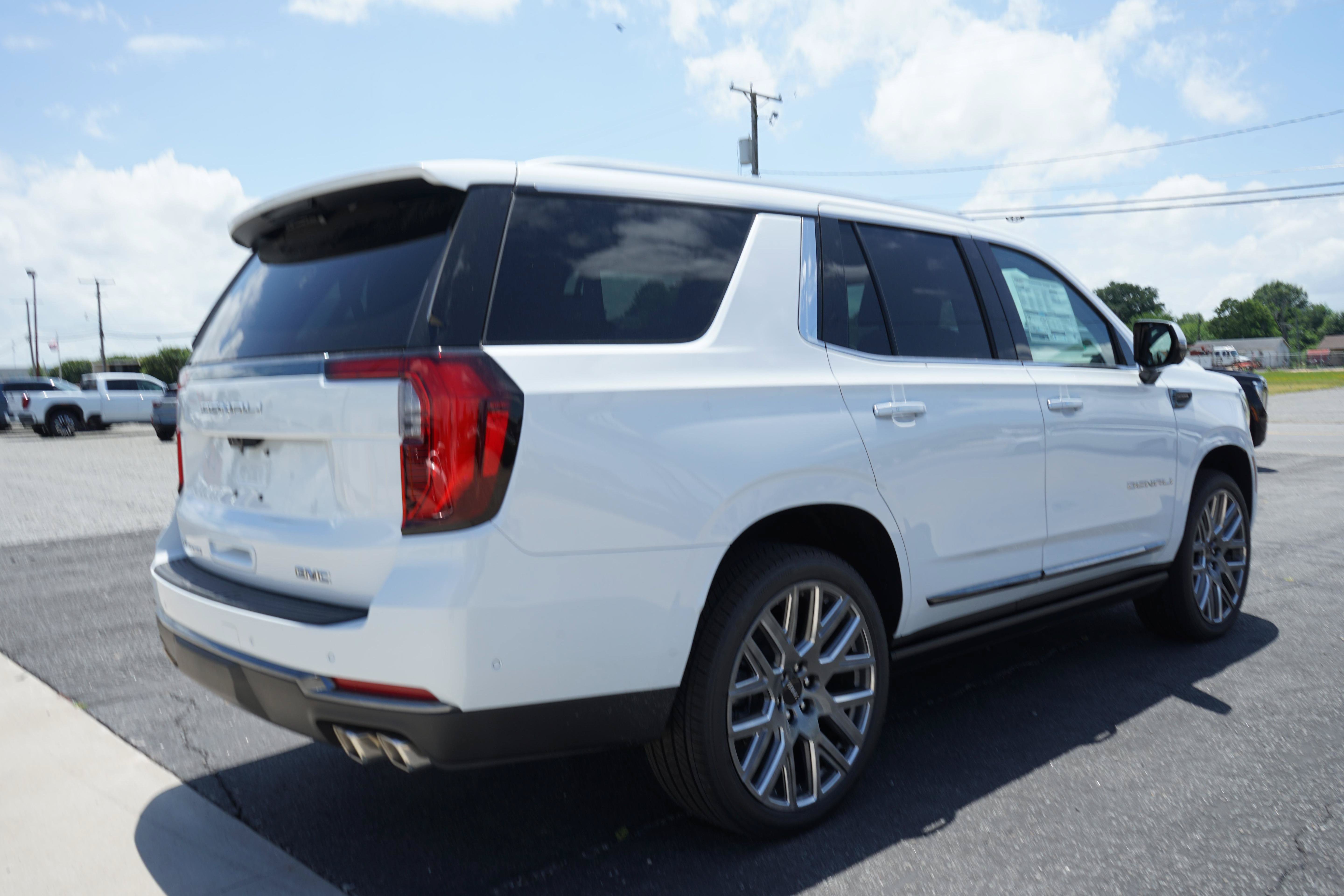 New 2026 GMC Yukon Denali Ultimate AWD/4WD image 59