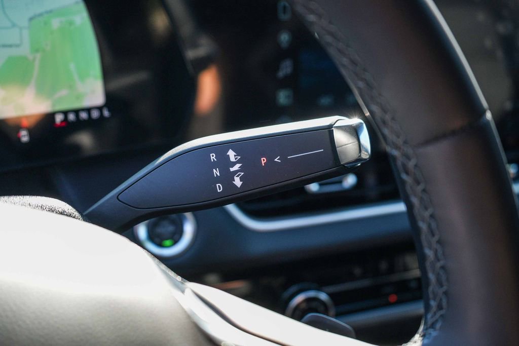 Used 2025 Chevrolet Equinox LT w/ Safety and Technology Package image 19