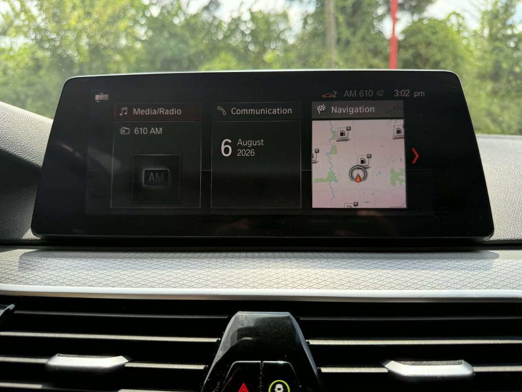 Used 2019 BMW 540i w/ M Sport Package RWD image 23