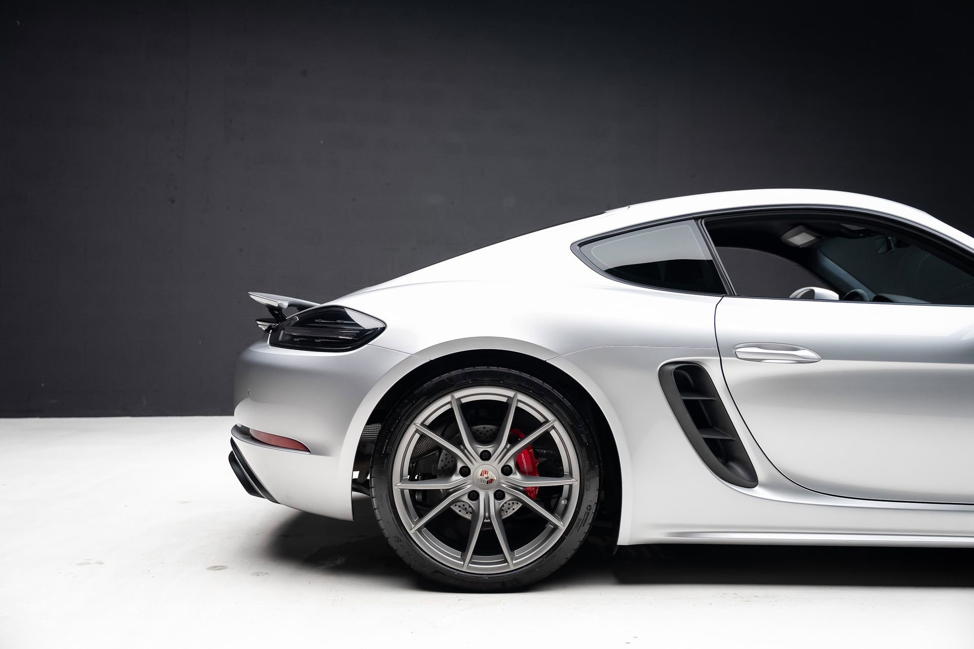 Used 2019 Porsche 718 Cayman GTS image 36