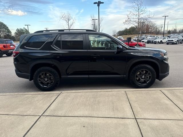 New 2025 Honda Pilot TrailSport image 5