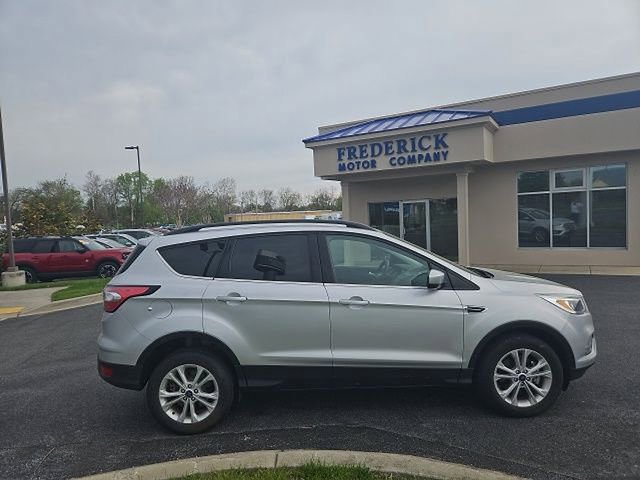Used 2018 Ford Escape SE image 3