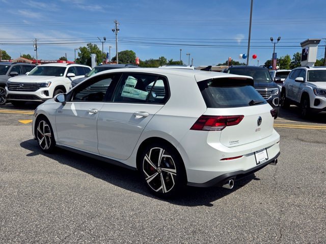 New 2026 Volkswagen GTI SE FWD image 9