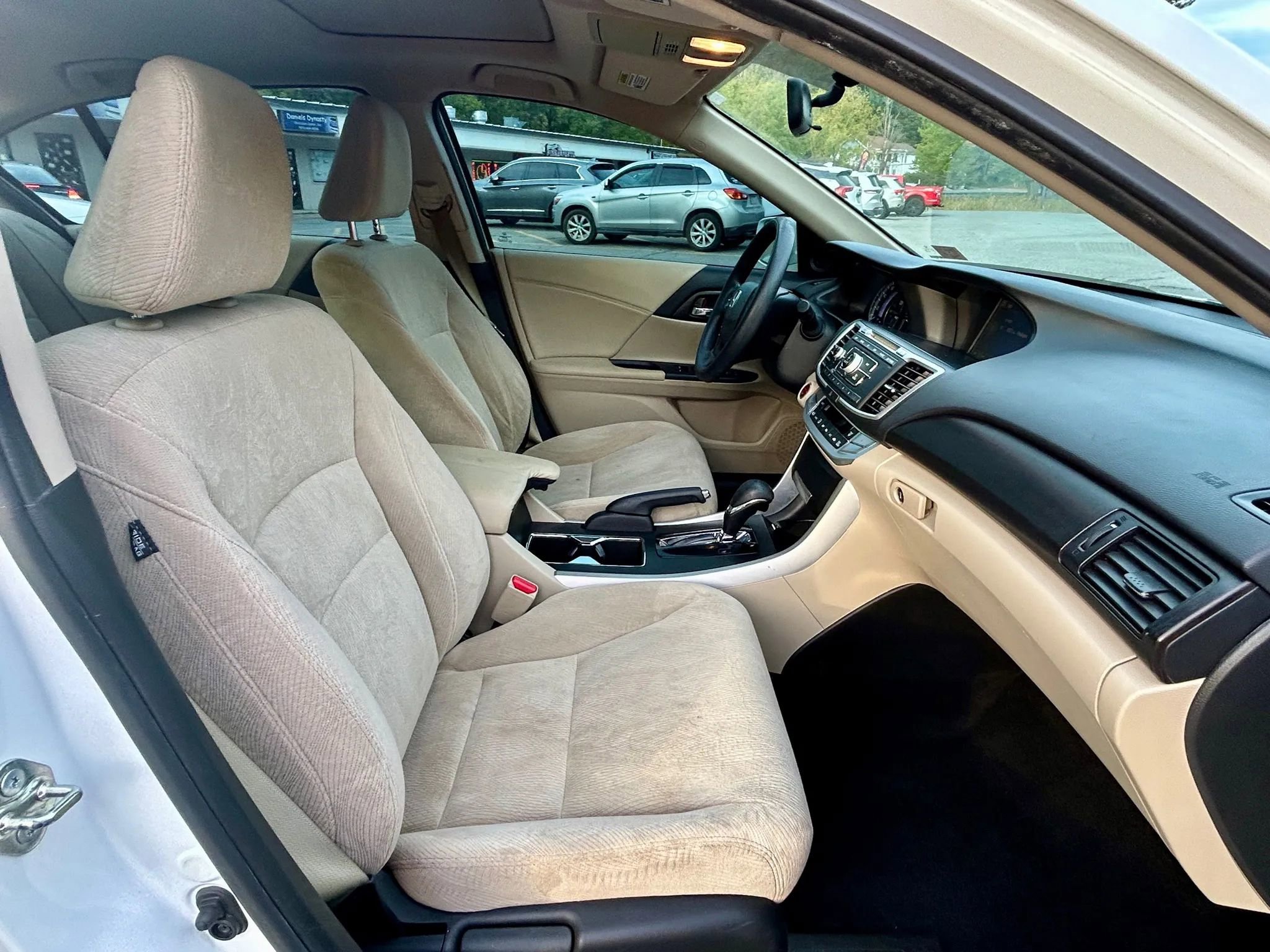 Used 2015 Honda Accord EX image 17