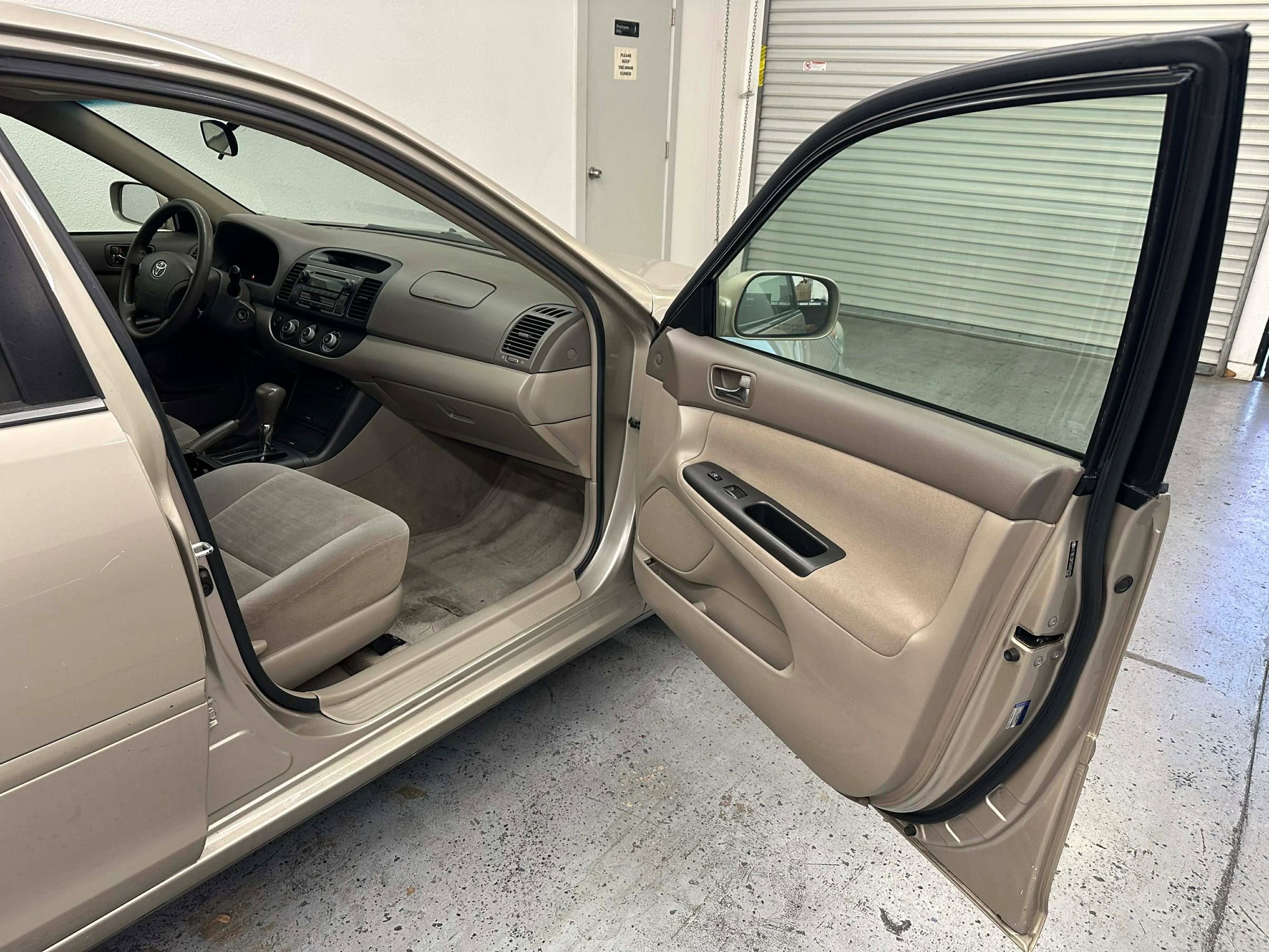 Used 2005 Toyota Camry LE image 51