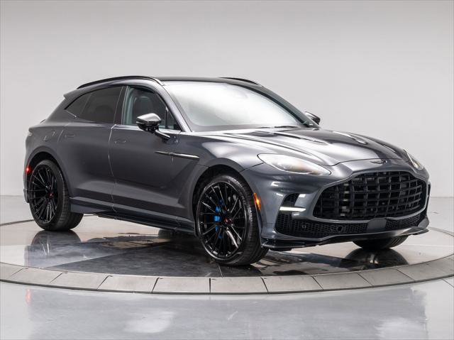 Used 2025 Aston Martin DBX 707 image 1