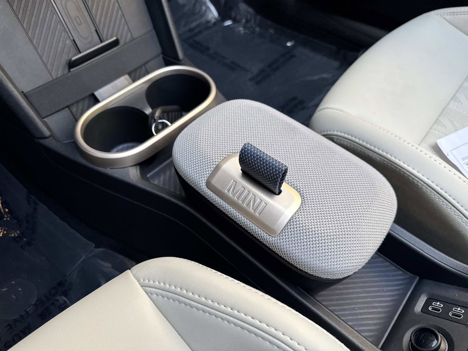 Used 2025 MINI Cooper S FWD image 13