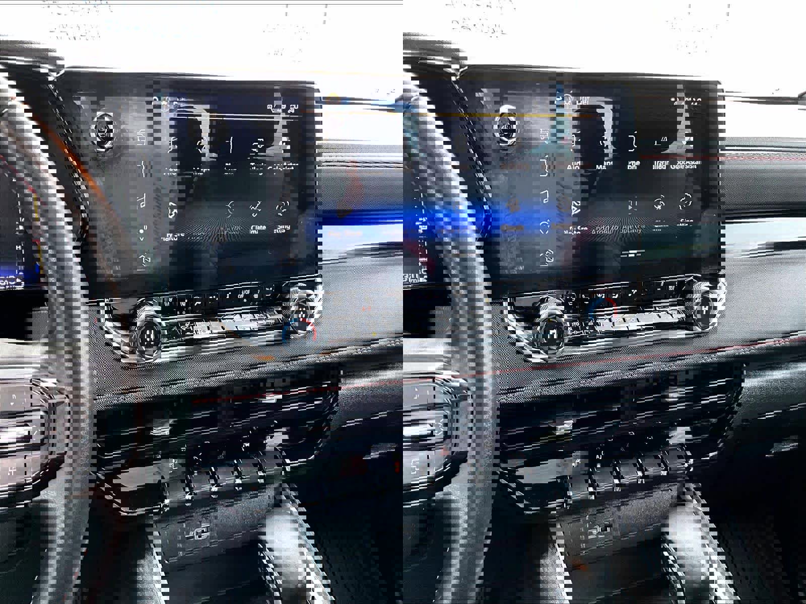 Used 2023 Chevrolet Colorado Z71 w/ Z71 Convenience Package 2 image 18